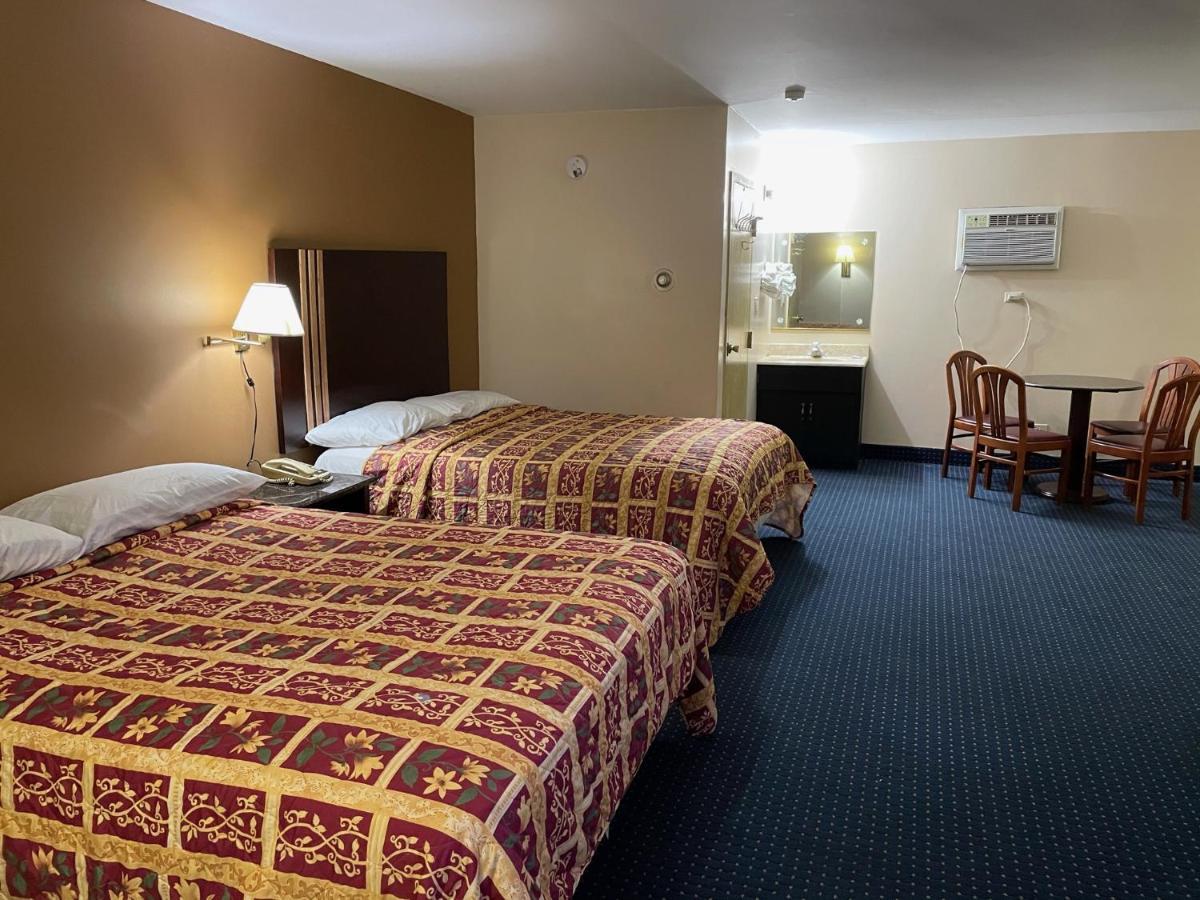 American Inn And Suites Countryside Exterior foto