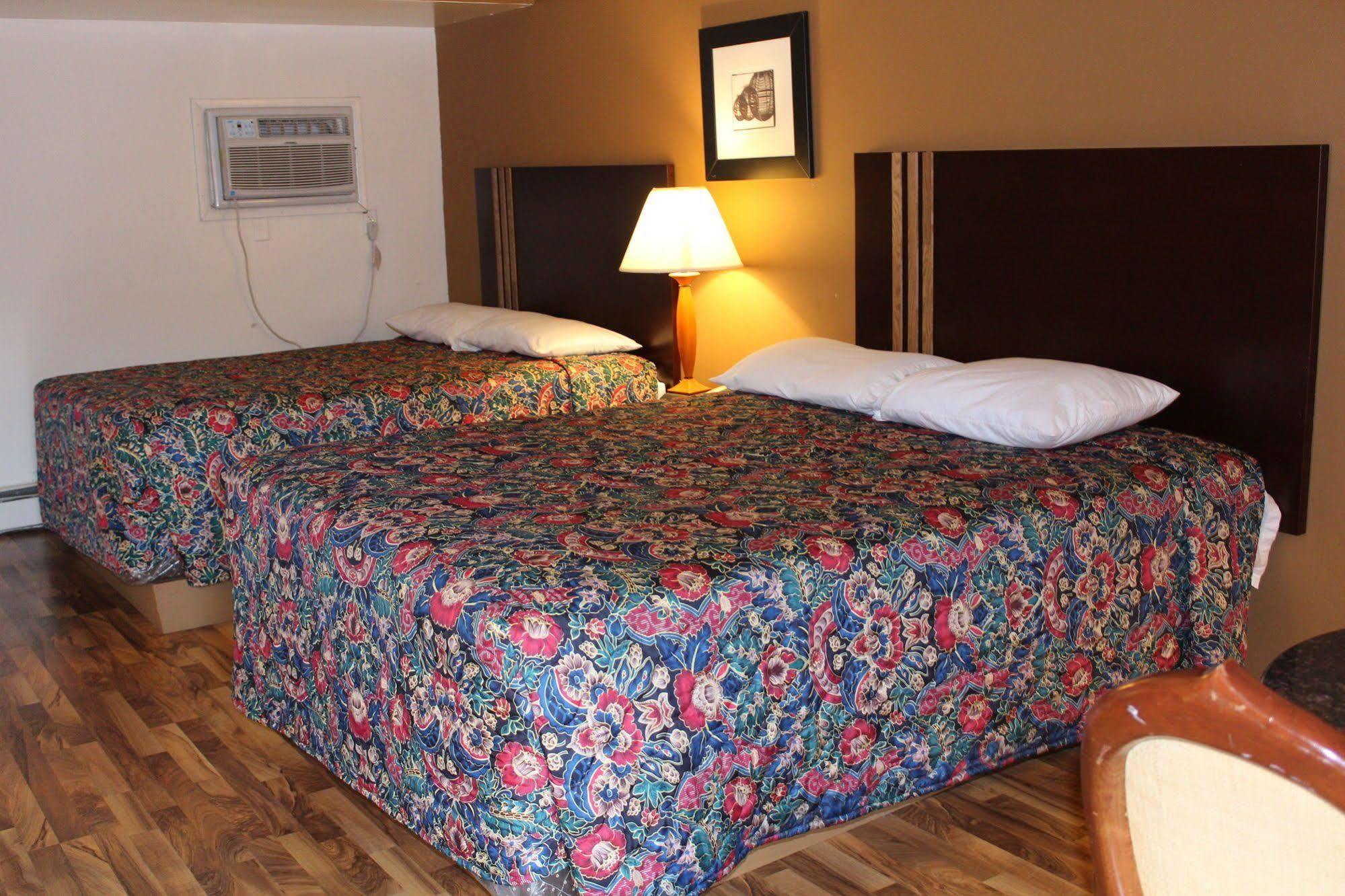 American Inn And Suites Countryside Exterior foto